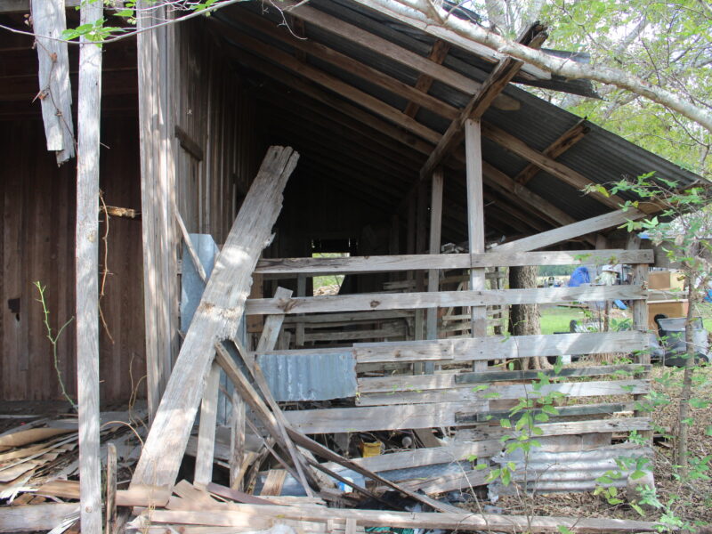 Antique late-1800s old-growth oak agricultural barn home reclaimed wood