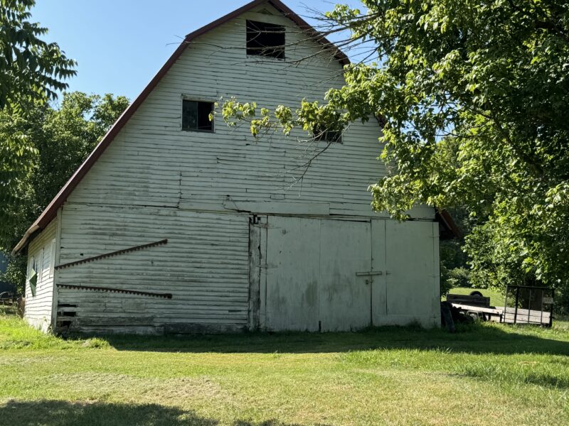 WV barn with Amish installed roof