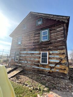 1800's corner post log cabin