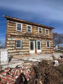 1800's corner post log cabin