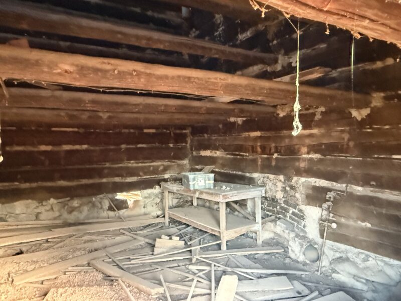 Rough Sawn Log Curing Tobacco Barn - Early to Mid 1900's