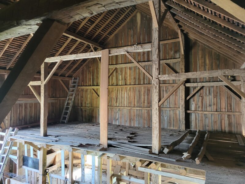 32' x 44' Reclaimed Hand Hewn Barn Frame