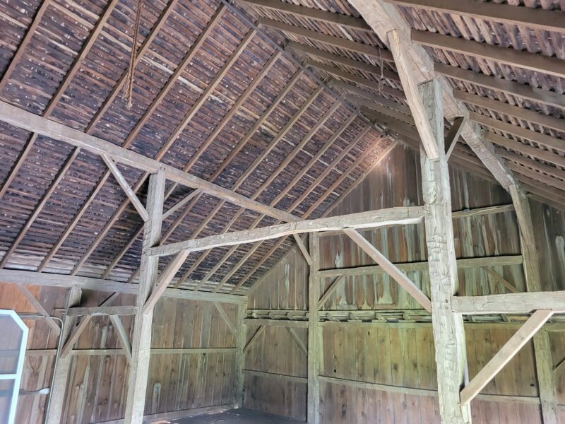 32' x 44' Reclaimed Hand Hewn Barn Frame