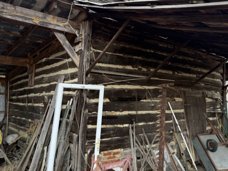 Tobacco Barn -Pine Rough Sawn Logs