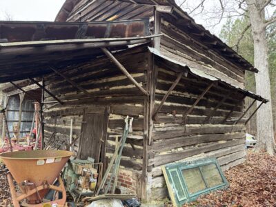 Tobacco Barn -Pine Rough Sawn Logs